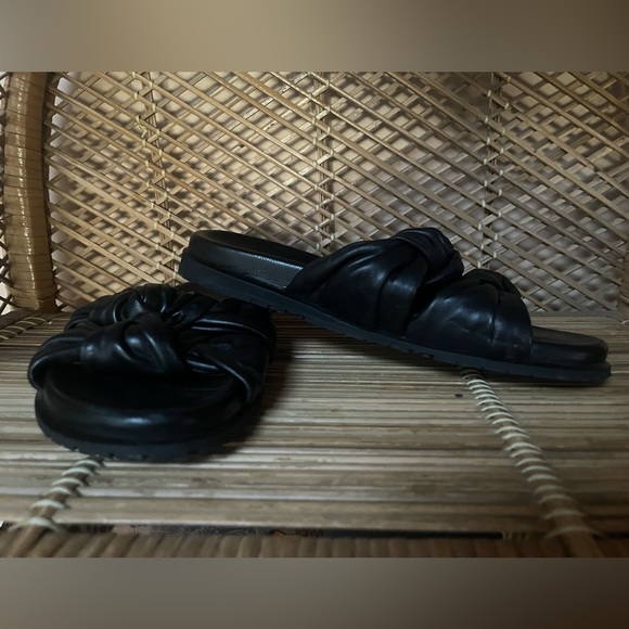 Dear Frances Tye Slide - Picture 11 of 16